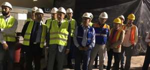 Autoridades del sector durante el recorrido del proyecto. 