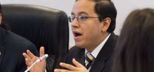 Comisi&oacute;n de R&eacute;gimen Econ&oacute;mico convoc&oacute; a ministro Patricio Rivera
