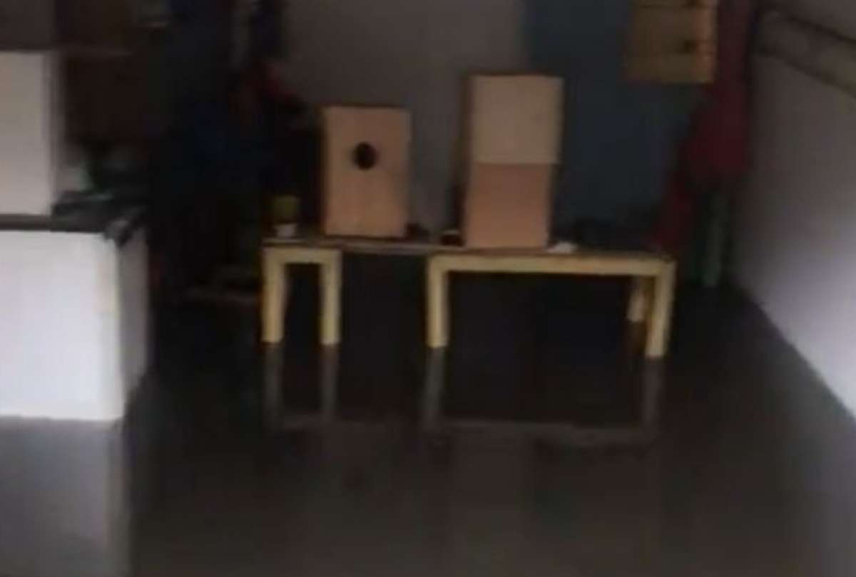 Familia pide ayuda al Municipio por constantes inundaciones en su vivienda
