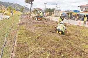 En la avenida de las Am&eacute;ricas las obras para el nuevo sistema de transporte est&aacute;n casi concluidas. Foto: Fernando Machado/ El Telegrafo