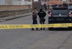 El guardia de seguridad de una guardería advirtió a la policía sobre la presencia de un paquete sospechoso en el lugar.