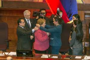 Bachelet:  &ldquo;El motor de lucha es romper la desigualdad, y mucho m&aacute;s en la mujer&rdquo;. 