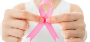 El lazo rosado simboliza la lucha contra el c&aacute;ncer de seno.