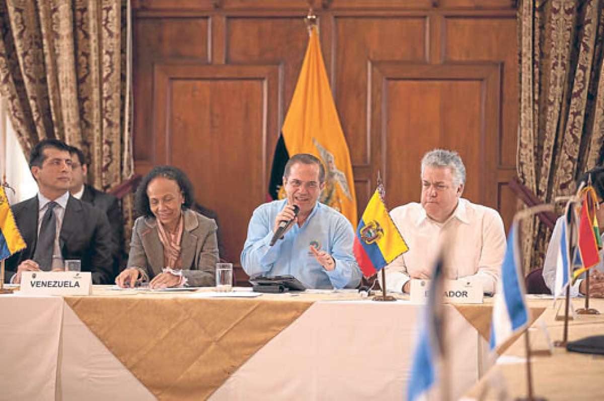 El canciller Ricardo Pati&ntilde;o lider&oacute; la reuni&oacute;n preparatoria de la conferencia ministerial. Foto: Cortes&iacute;a Canciller&iacute;a.