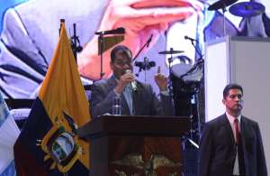 Correa lider&oacute; la Sesi&oacute;n Popular por los 194 a&ntilde;os de independencia de Guayaquil. Foto: Gobernaci&oacute;n del Guayas