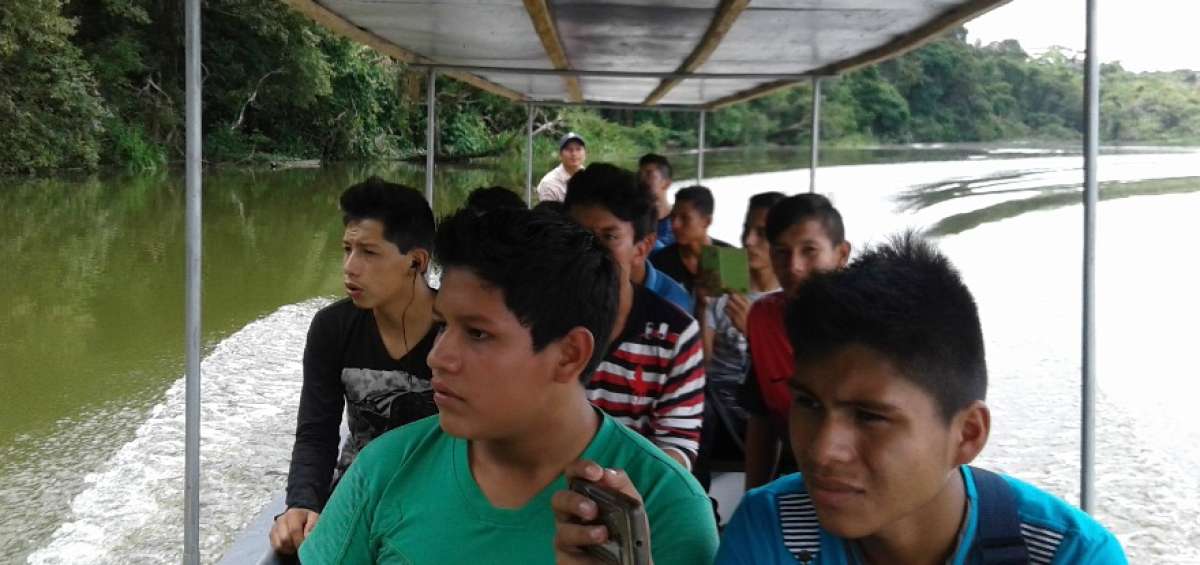 Estudiantes del colegio Humberto Fierro y Juan Jim&eacute;nez recorrieron la Reserva ecol&oacute;gica.