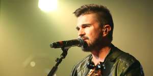 Juanes y Andrea Bocelli le cantar&aacute;n al Papa Francisco