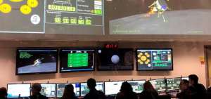 Imagen que muestra el centro de control de SpaceIL en Yahud (Israel). 