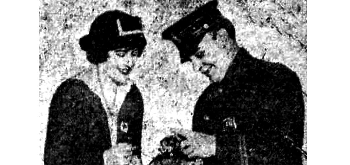 Mujeres preparan a los hombres para la guerra