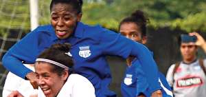 El encuentro entre Emelec y Carneras se jug&oacute; en al Parque Samanes.