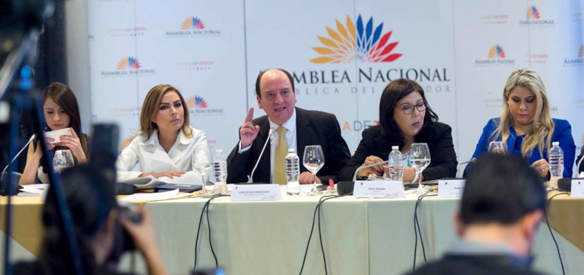 En la comparecencia, el fiscal Carlos Baca Mancheno afirm&oacute; que se est&aacute;n tergiversando los hechos, con la finalidad de acusarlo.