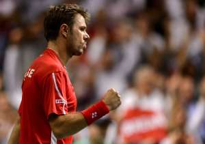 Stanislas Wawrinka gan&oacute; en tres sets el segundo partido de la serie de semifinales. Foto: AFP