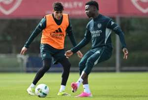 Piero Hincapi&eacute; va por su primer t&iacute;tulo con Arsenal