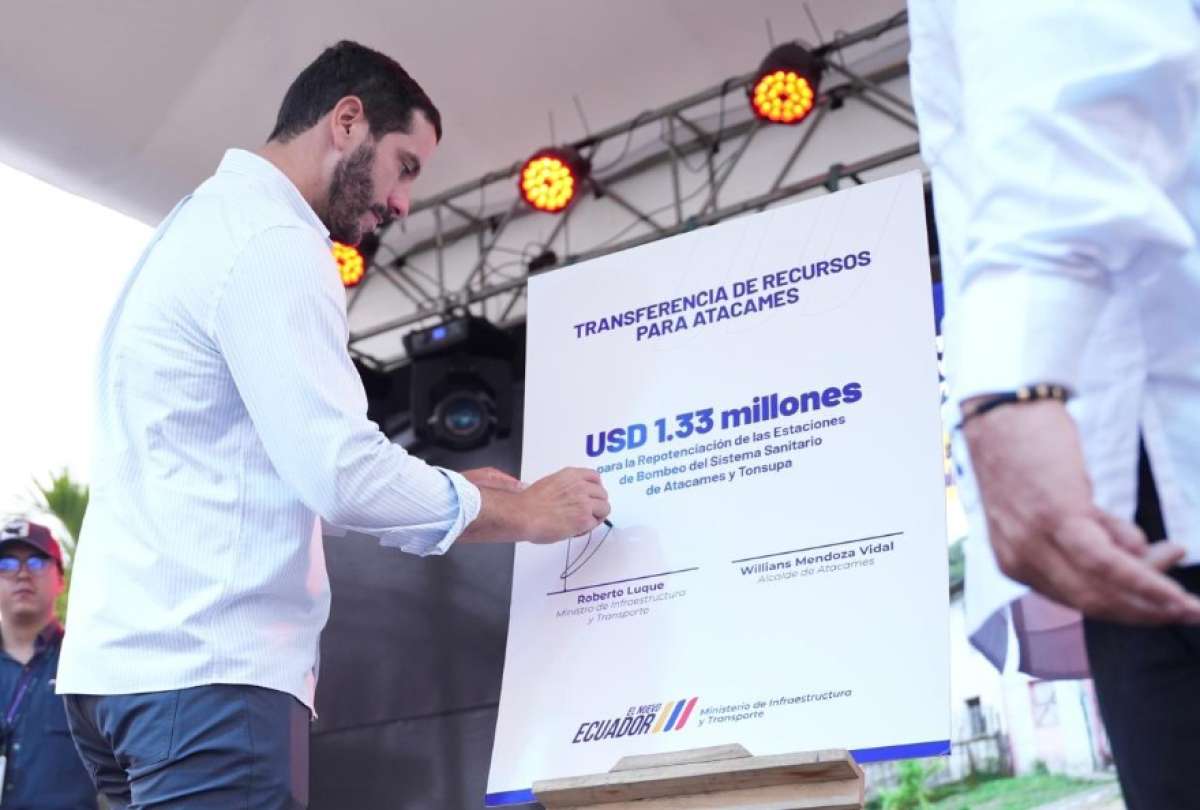 El Gobierno Nacional entregó 310 títulos de propiedad y más de USD 8,6 millones en obras