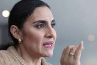 Un juez del Tribunal Contencioso Electoral ratificó la suspensión de derechos políticos de Verónica Abad y le impuso una multa económica.