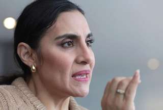 Un juez del Tribunal Contencioso Electoral ratificó la suspensión de derechos políticos de Verónica Abad y le impuso una multa económica.