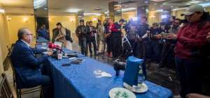 En un hotel de Quito, el director de EL TEL&Eacute;GRAFO, Orlando P&eacute;rez, brind&oacute; una declaraci&oacute;n en torno a la denuncia presentada por Gloria Ord&oacute;&ntilde;ez.
