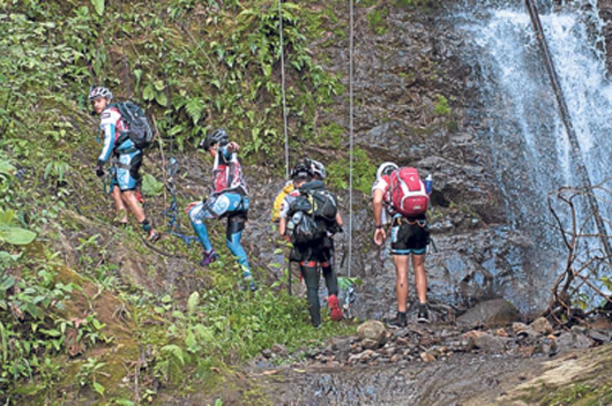 El ascenso o descenso con cuerdas es una de las 4 disciplinas que reunir&aacute; el Mundial de Deporte Aventura. Foto: John Guevara.