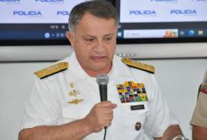 El vicealmirante Pablo Iván Caicedo fue designado como el nuevo comandante de la Fuerza Naval.
