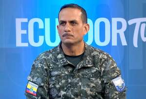  El comandante General de la Policía, Víctor Zárate, mencionó en entrevista con Ecuador TV cómo avanza la localización de alias Fito.