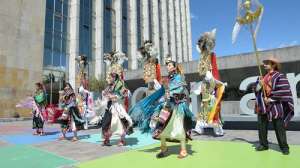 Los danzantes de Pujil&iacute; vinieron a Quito a promocionar la fiesta del Corpus. Foto: Santiago Aguirre/ El Tel&eacute;grafo