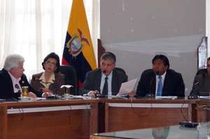 La propuesta presentada por el alcalde Rodrigo Esp&iacute;n fue aprobada en segundo debate el 11 de marzo a las 15:25. Foto: Silvia Osorio