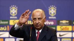 Ronaldo exige renuncia del jefe del f&uacute;tbol en Brasil por esc&aacute;ndalo FIFA