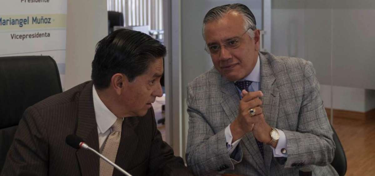 El secretario Jur&iacute;dico de la Presidencia, Alexis Mera (d), explic&oacute; en qu&eacute; consiste el proyecto de reforma al COIP, enviado por el Ejecutivo.