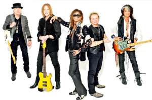 La reinvenci&oacute;n es a&uacute;n la clave de Aerosmith