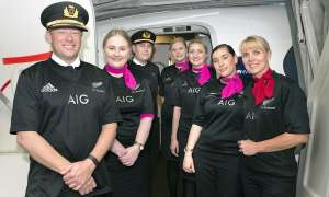 La aerol&iacute;nea australiana cumpli&oacute; la apuesta y as&iacute; visti&oacute;. Foto: Agencia AFP