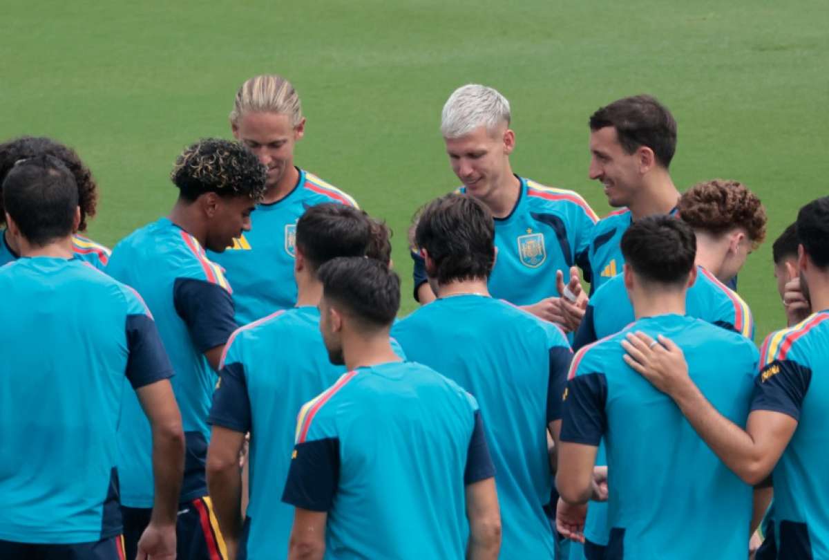 Espa&ntilde;a ultim&oacute; detalles antes de enfrentar a Francia en las semifinales del Mundial 2026.