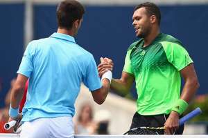 Jo-Wilfred Tsonga venci&oacute; en dos sets al n&uacute;mero uno del mundo. Foto: AFP
