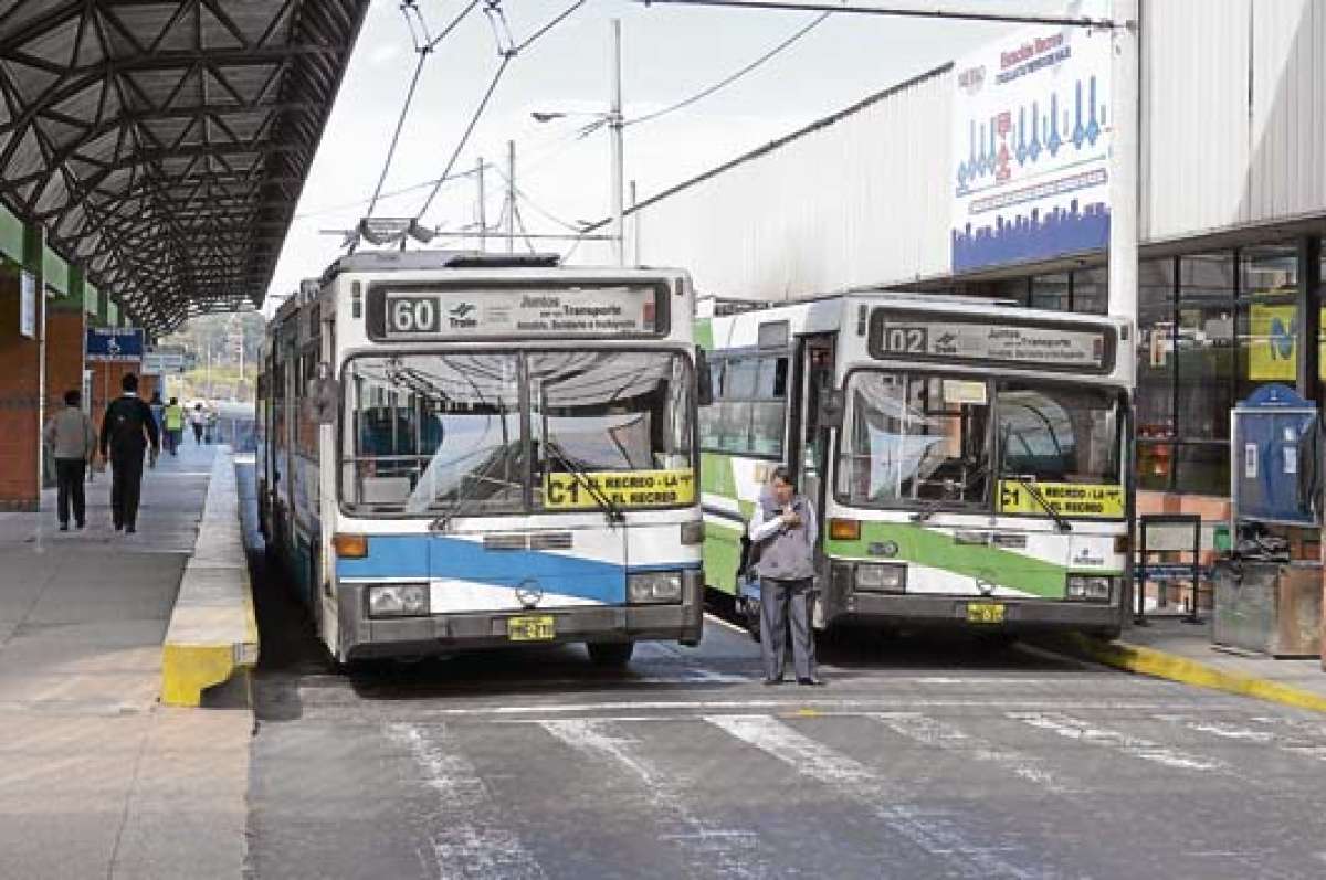 Las nuevas unidades contar&aacute;n con puertas en los 2 costados para que operen en cualquier corredor capitalino. Foto: Archivo/ El Tel&eacute;grafo
