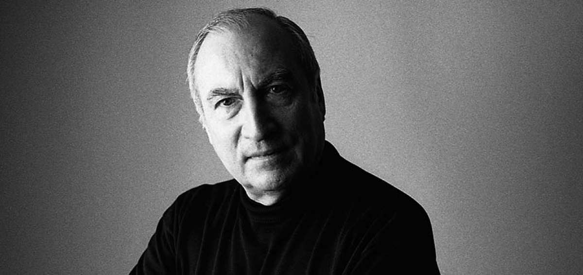 Los herederos de Tom&aacute;s Eloy Mart&iacute;nez: &iquest;Qui&eacute;nes llevan la posta de la cr&oacute;nica argentina?