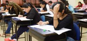 Los estudiantes de medicina y odontolog&iacute;a tuvieron cuatro horas para hacer el test. El a&ntilde;o pasado, el 73% resultaron aprobados.