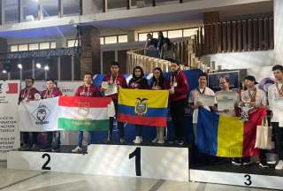 Siete estudiantes de la ESPOCH ganaron el primer, segundo y tercer lugar en el &#039;Robo Challenge&#039; en Rumania