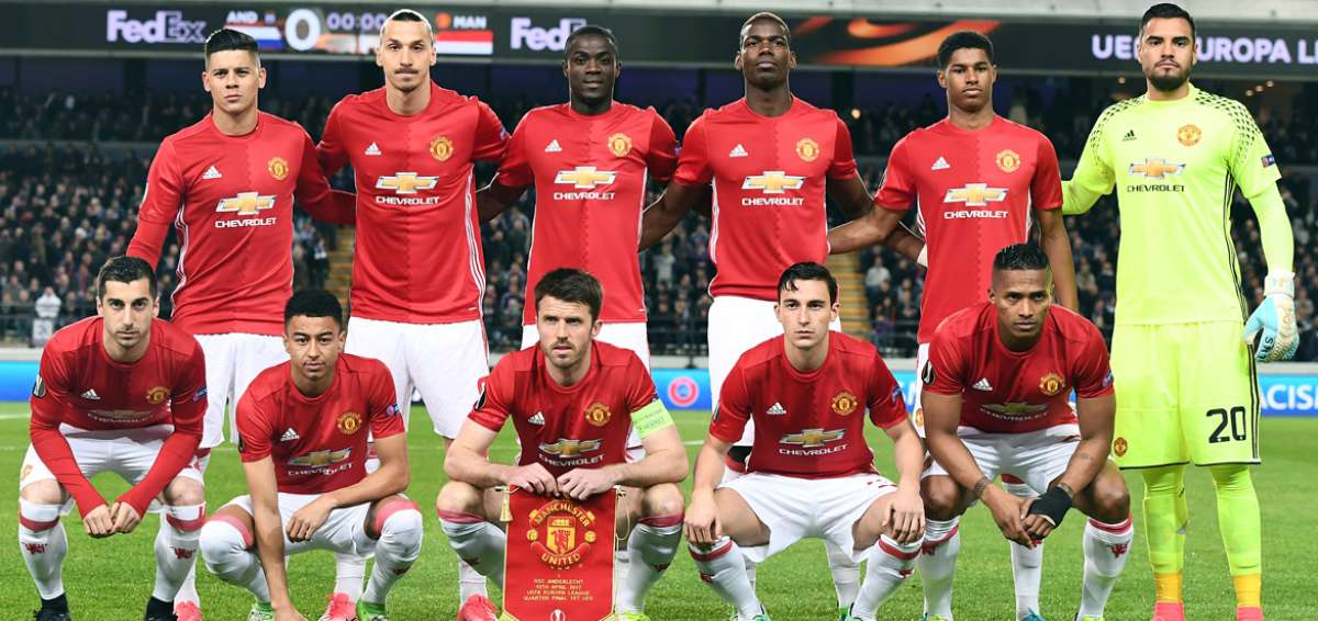 Lyon bajo tensi&oacute;n en Estambul, Manchester United bajo presi&oacute;n en casa