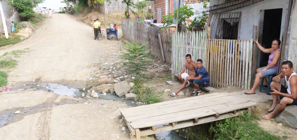 El noroeste de Guayaquil es una de las zonas que carece de servicios b&aacute;sicos. La vialidad es un requerimiento.