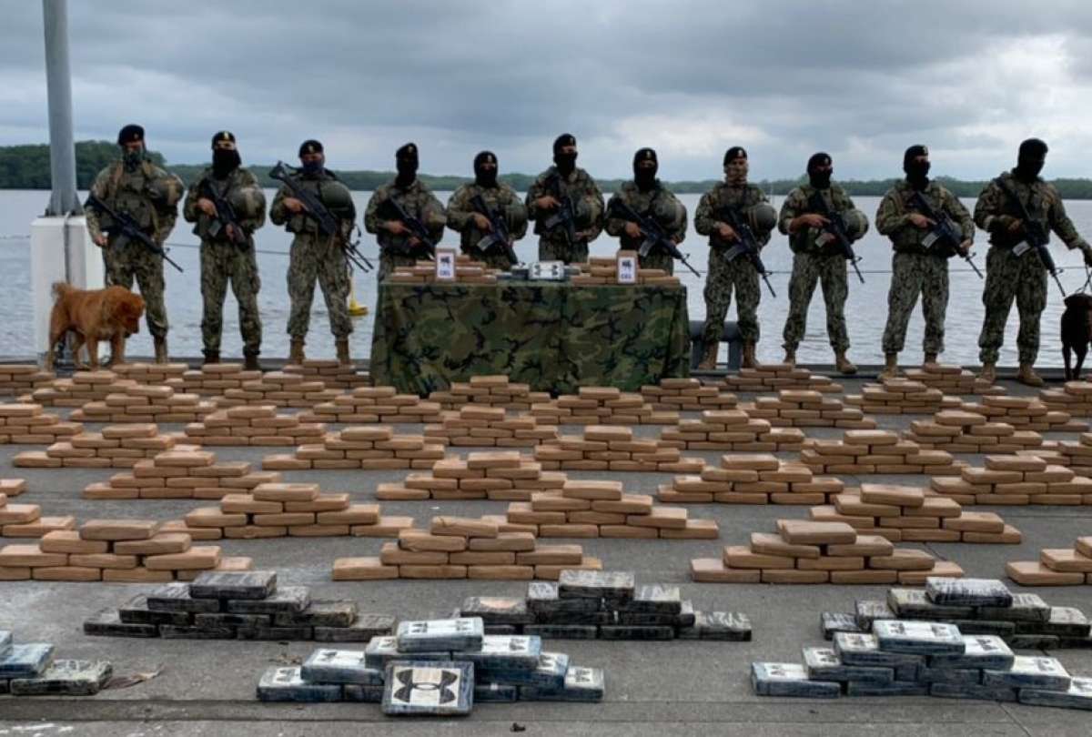 Fuerzas Armadas capturan 681 paquetes de droga en la frontera con Colombia