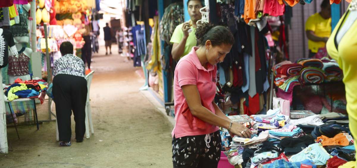 Los comerciantes de Manta hacen gestiones para realizar una feria municipal en octubre.