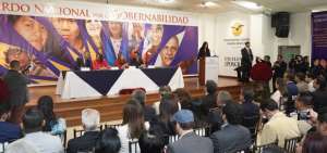 En el Sal&oacute;n Olmedo de la Universidad Andina Sim&oacute;n Bol&iacute;var se realiz&oacute; el evento de inauguraci&oacute;n del acuerdo nacional por la gobernabilidad.