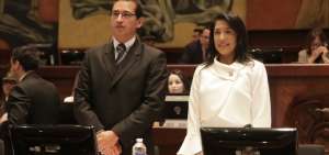 Legislativo eligi&oacute; secretaria y prosecretario