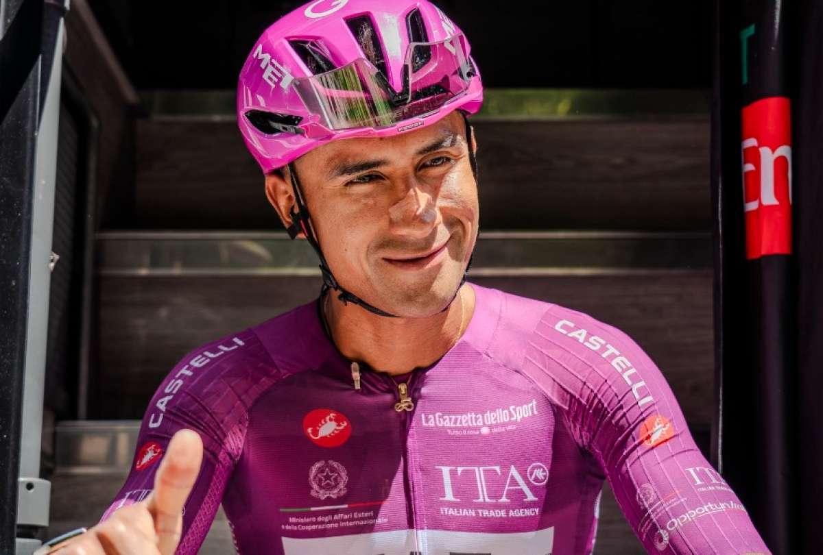 Jhonatan Narv&aacute;ez abandon&oacute; el Giro.