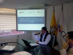 El CES resolvi&oacute; que la Universidad de las Am&eacute;ricas debe devolver los dineros cobrados en exceso a los estudiantes. Foto: Ver&oacute;nica Naranjo / EL TEL&Eacute;GRAFO.