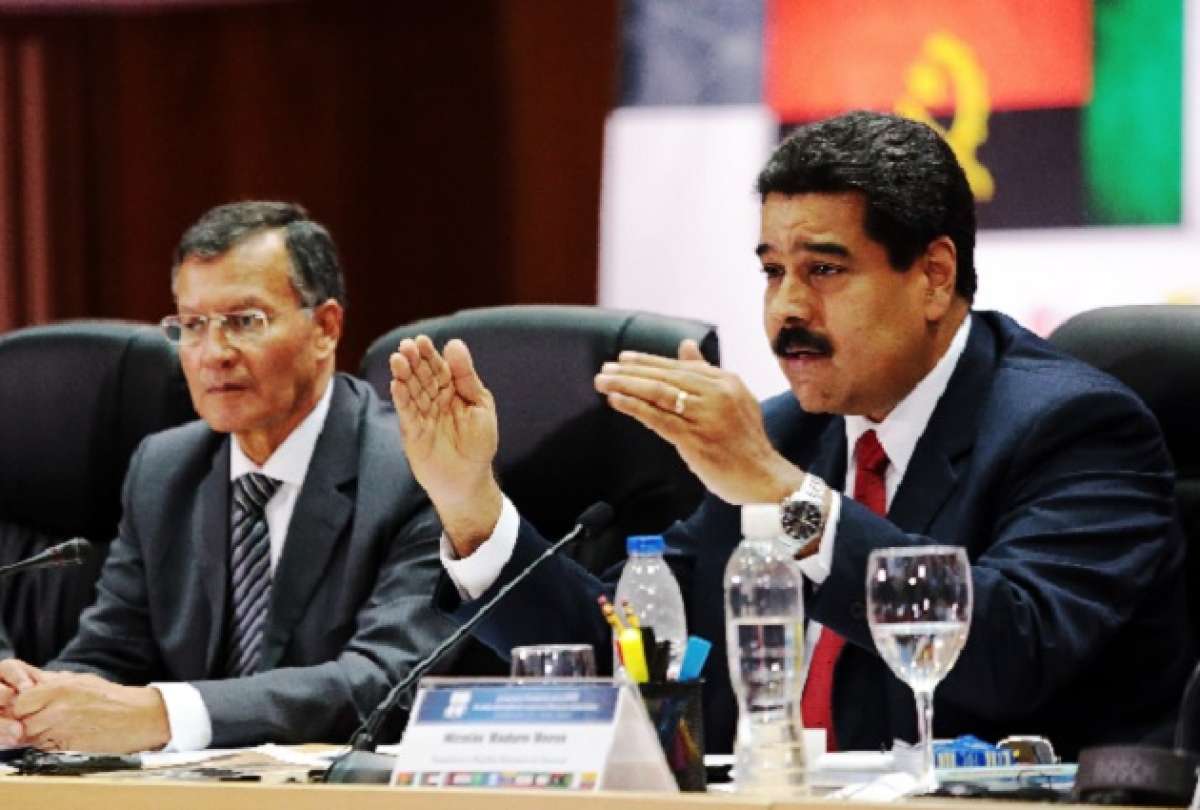 El mandatario venezolano insisti&oacute; en que "es el momento de que la OPEP convoque a una cumbre de jefes de Estado de pa&iacute;ses socios" del organismo. Foto: AFP