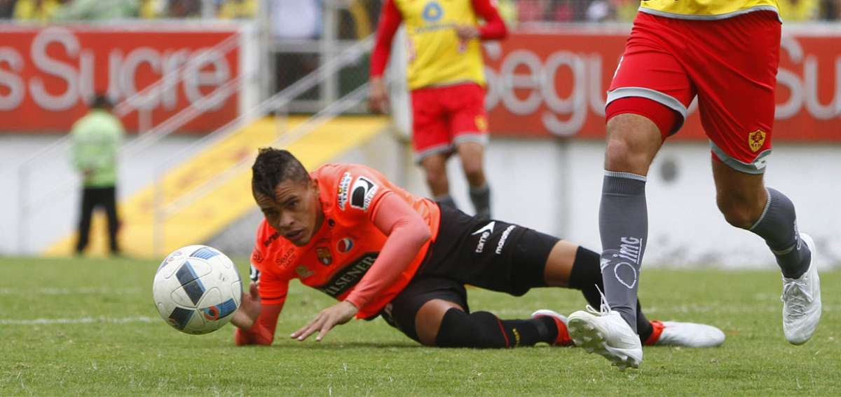 Jonathan &Aacute;lvez fue inscrito por un club en Argentina