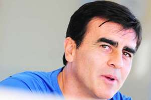 Quinteros renov&oacute; su contrato con Emelec