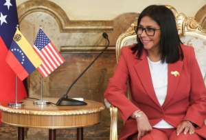 Delcy Rodr&iacute;guez anuncia nueva etapa de di&aacute;logo con EE. UU. y retoma v&iacute;nculos consulares