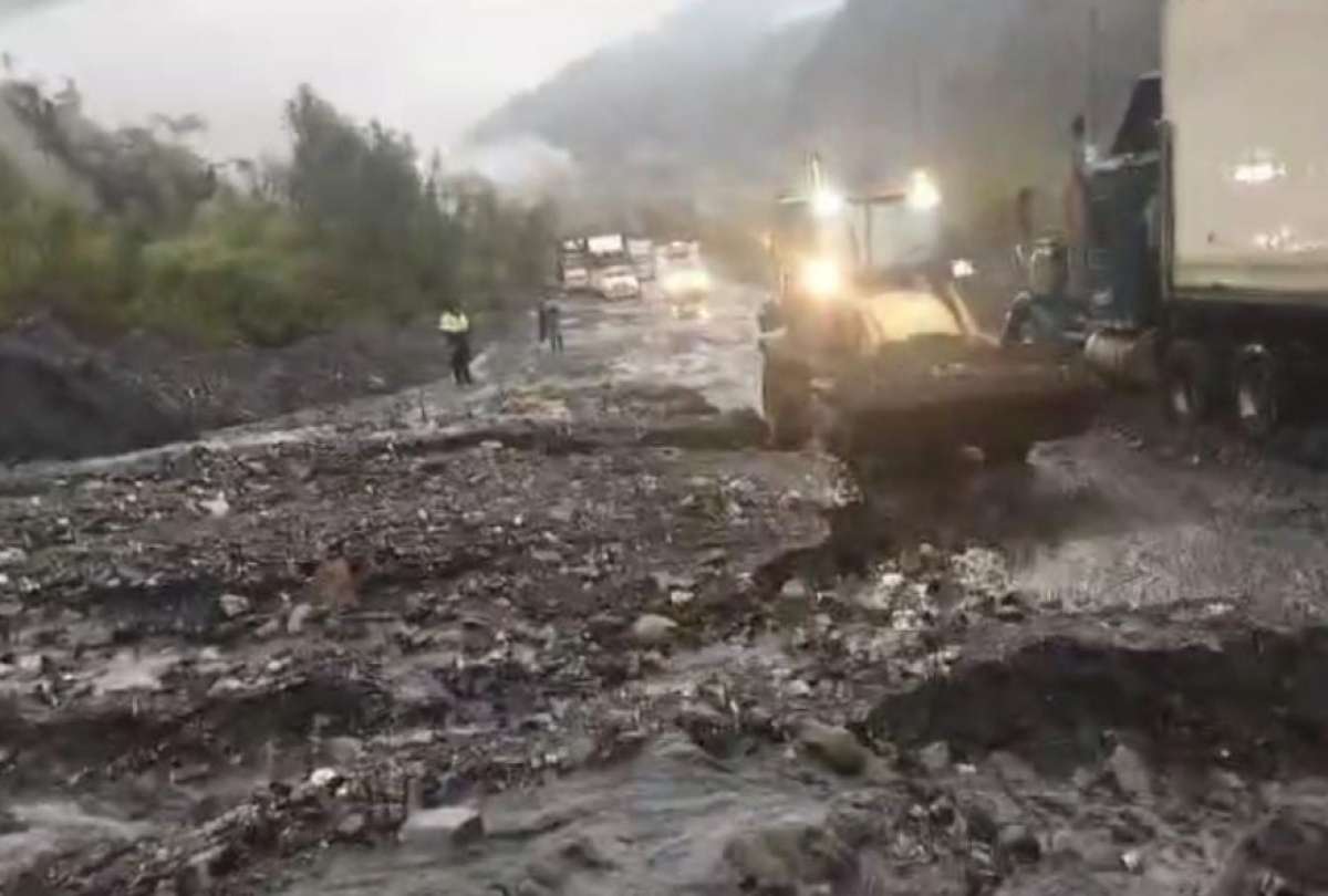Cerradas las vías en Napo y Tena por emergencias