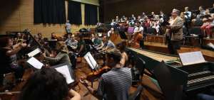 Vista general de un ensayo de &ldquo;La pasi&oacute;n seg&uacute;n San Juan&rdquo;, el 27 de abril, en Montevideo. Esta versi&oacute;n &ldquo;deja un mensaje a la humanidad&rdquo;. 